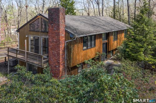 34 Dorethy Rd, Redding, CT, 06896-2912 | Card Image