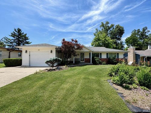 325 Forest View Dr, Bedford, IN, 47421-5216 | Card Image
