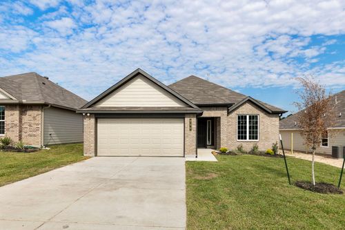 208 New Dawn Trl, Huntsville, TX, 77320-2243 | Card Image