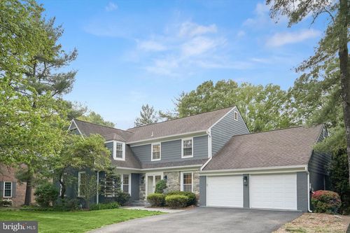 7533 Pepperell Dr, BETHESDA, MD, 20817-4653 | Card Image