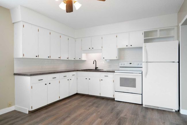 221 Frederick Avenue W, House other with 3 bedrooms, 1 bathrooms and 1 parking in Standard AB | Image 17