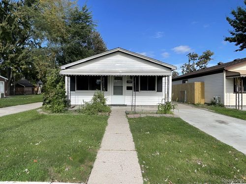 21809 Rosedale St, Saint Clair Shores, MI, 48080-3560 | Card Image