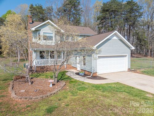 4503 Briarcreek Rd, Maiden, NC, 28650-9700 | Card Image
