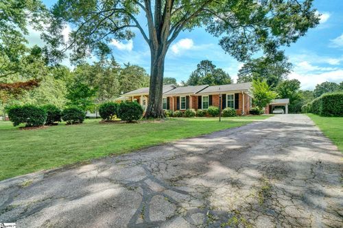 213 Missallie Dr, Clinton, SC, 29325-2654 | Card Image