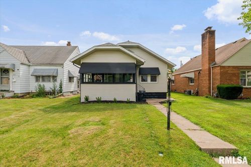 2614 8th St, Moline, IL, 61265-5122 | Card Image