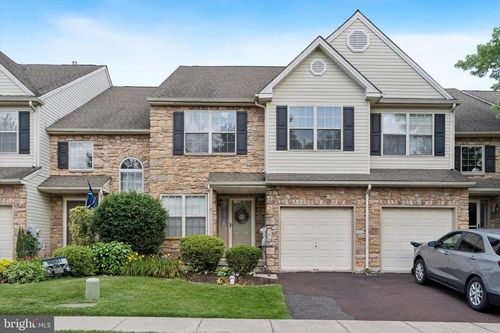 2405 Carriage Ln, ROYERSFORD, PA, 19468-1363 | Card Image