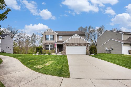 754 Autumn Valley Dr, Ortonville, MI, 48462-8313 | Card Image