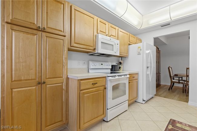 APT-1306 - 2648 Somerville Loop, Condo with 3 bedrooms, 2 bathrooms and null parking in CAPE CORAL FL | Image 15