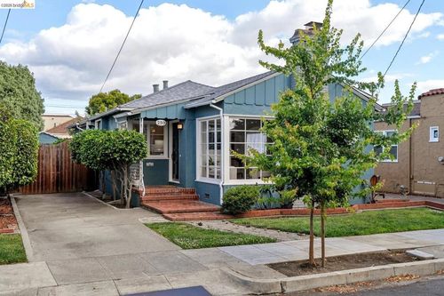 259 W Broadmoor Blvd, San Leandro, CA, 94577-1644 | Card Image