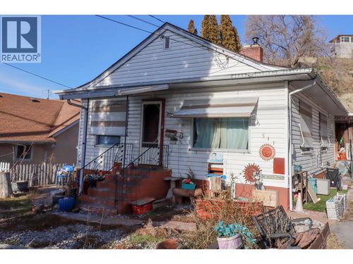 511 Wade Avenue E, Penticton, BC, V2A1T2 | Card Image