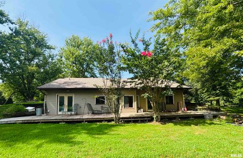 64 Jimmy Ln, De Soto, IL, 62924-3448 | Card Image