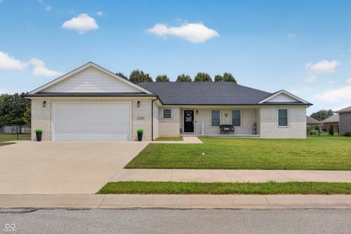 1723 Bell Ford Dr W, Seymour, IN, 47274-7464 | Card Image