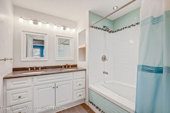 70 Crest Dr, House other with 3 bedrooms, 2 bathrooms and null parking in Howell NJ | Image 18
