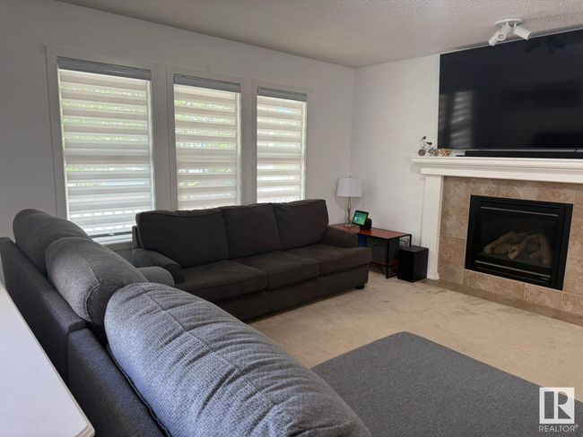 1332 74 St Sw, House other with 4 bedrooms, 4 bathrooms and null parking in Edmonton AB | Image 6