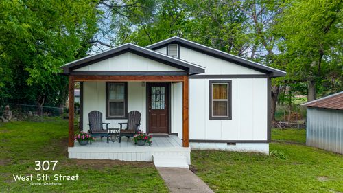307 W 5th St, Grove, OK, 74344-3467 | Card Image