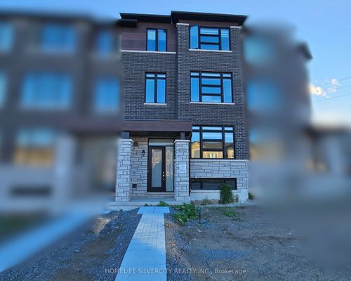 2752 Peter Matthews Dr, Pickering, ON, L1X0M3 | Card Image