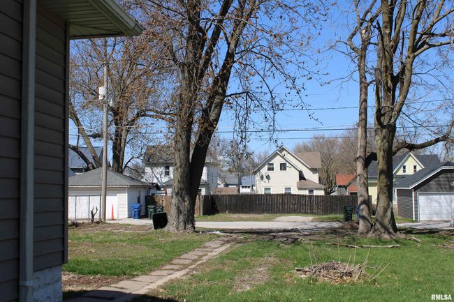 728 W 14 Th St, House other with 4 bedrooms, 2 bathrooms and null parking in Davenport IA | Image 6