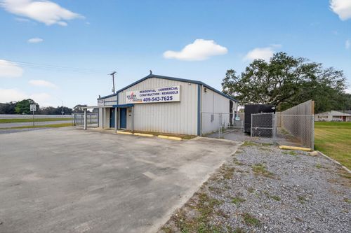 3050 E Parkway Street, Groves, TX, 77619 | Card Image