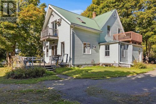 42 West St, Georgetown, PE, C0A1L0 | Card Image