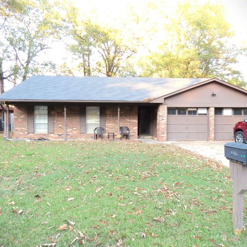 1407 Blackhawk Ridge Ln, Pine Bluff, AR, 71603-7905 | Card Image