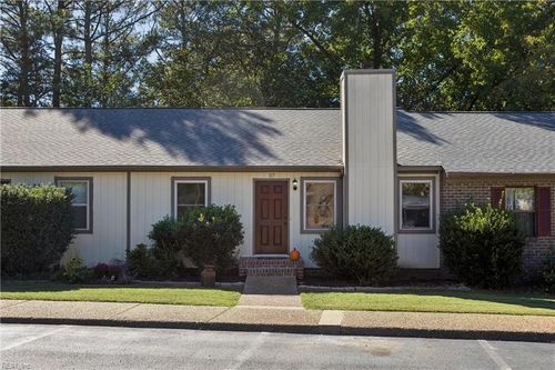 57 James Square, Williamsburg, VA, 23185 | Card Image