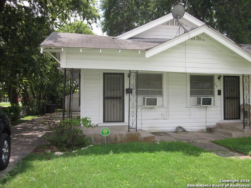 108 W Drexel Ave, San Antonio, TX, 78210-2911 | Card Image