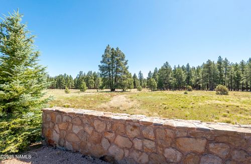 295 E Foxboro Rd, Munds Park, AZ, 86017 | Card Image