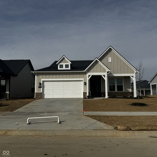 834 Alumroot Dr, Greenwood, IN, 46143-5083 | Card Image