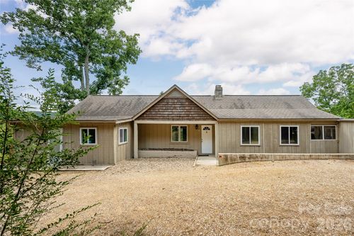 811 Town Mountain Rd, Asheville, NC, 28804-2923 | Card Image