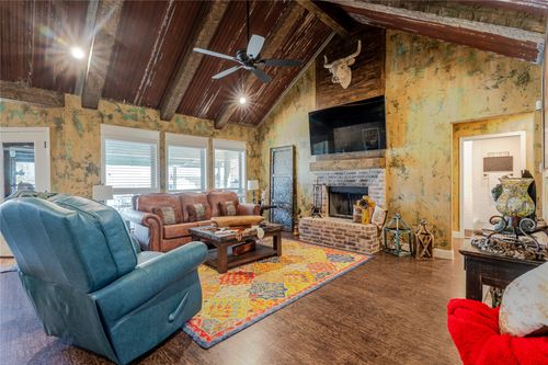 470 Wilson Bend Rd, Millsap, TX, 76066-2050 | Card Image