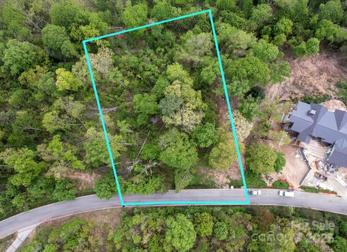 211-146 Summit Tower Cir, Asheville, NC, 28804-6405 | Card Image