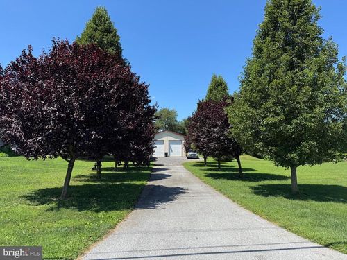 1208 Old Airport Rd, DOUGLASSVILLE, PA, 19518-8920 | Card Image