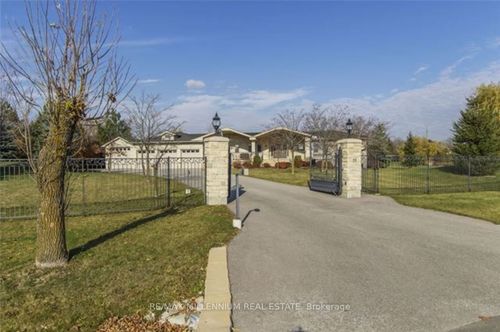32 Michelangelo Blvd, Brampton, ON, L6P0H3 | Card Image