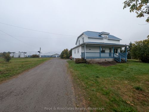1070 Betty Rd, West Nipissing, ON, P0H2M0 | Card Image