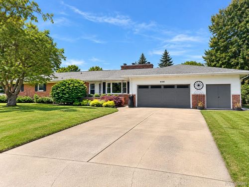 4108 Allen Ct, Bay City, MI, 48706-2452 | Card Image