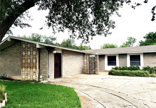 3311 Forest Ln, Dallas, TX, 75234-7711 | Card Image