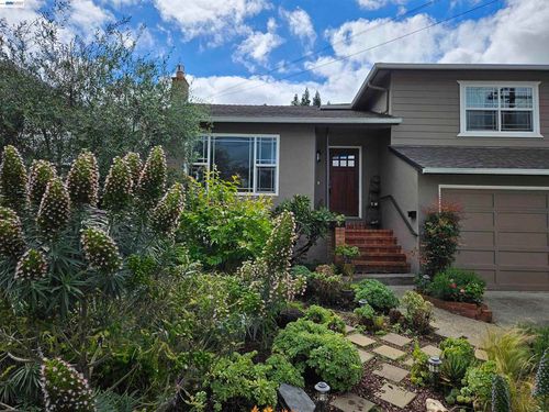 3635 Northwood Dr, Castro Valley, CA, 94546-2060 | Card Image