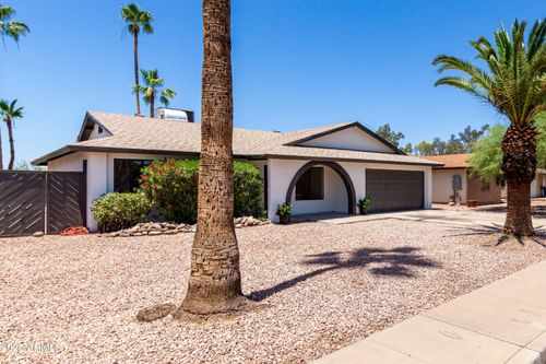 2220 S Cottonwood Dr, Tempe, AZ, 85282-3026 | Card Image