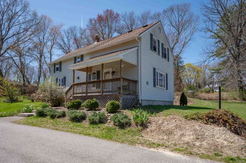41 Main St, Atkinson, NH, 03811-2517 | Card Image