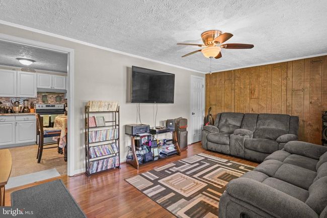 9505 Oakridge Ct, House other with 3 bedrooms, 1 bathrooms and null parking in NEWBURG MD | Image 6