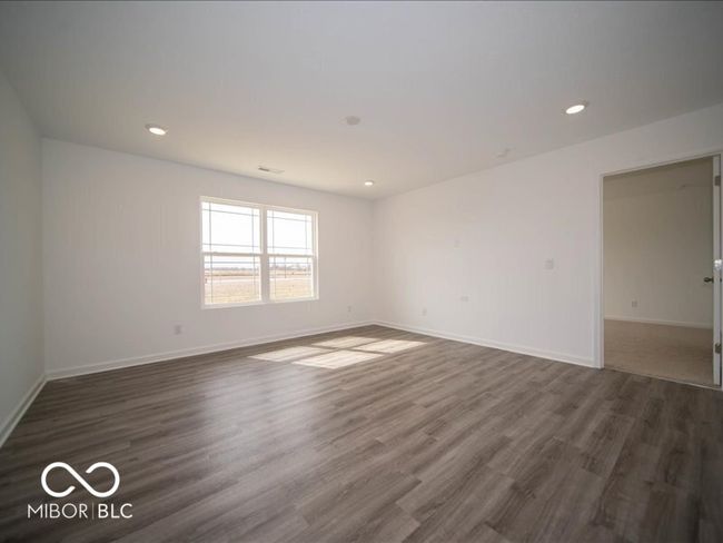 spare room with dark wood-style floors, recessed lighting, and baseboards | Image 15