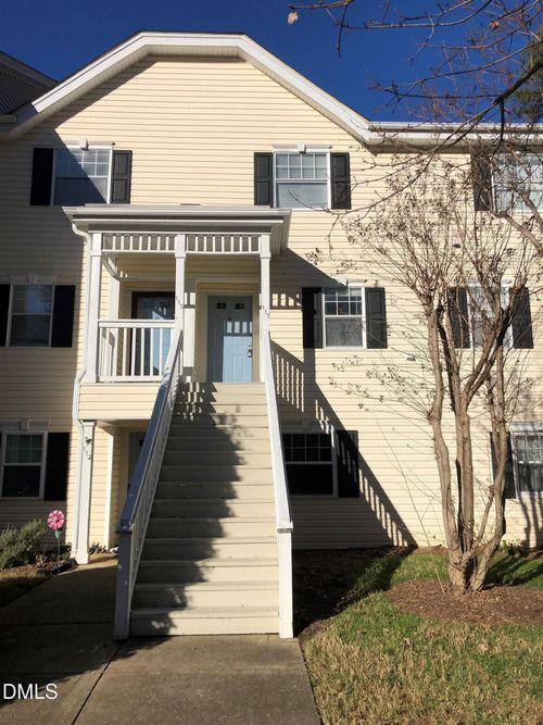 117 Scott Ln, Chapel Hill, NC, 27514-1584 | Card Image