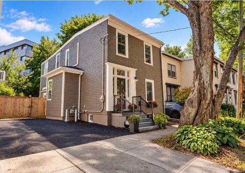 6134 Allan St, Halifax, NS, B3L1G6 | Card Image