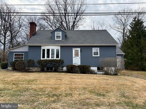 824 Kern St, BETHLEHEM, PA, 18015-3814 | Card Image