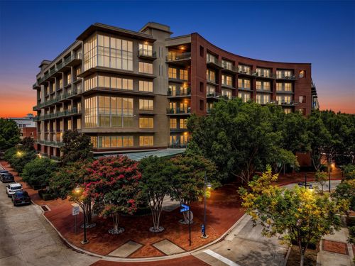 713-5055 Addison Cir, Addison, TX, 75001-6324 | Card Image