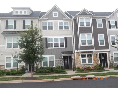 871 Arboleda Dr, CROZET, VA, 22932-1595 | Card Image
