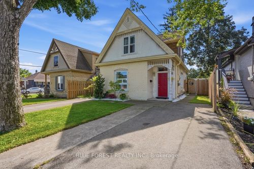 3 Marmora St, London, ON, N5Z1Z4 | Card Image
