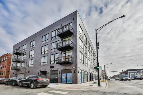 apt-206-2353 W Wabansia Ave, Chicago, IL, 60647-6641 | Card Image