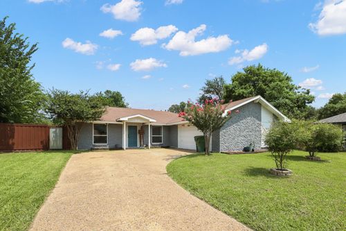 913 Heritage Circle, Garland, TX, 75043 | Card Image