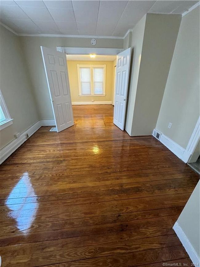 1 55 Simpson Street, Sold in Hartford Zoocasa